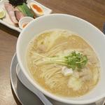 天然塩の焼き鯖中華そば 肉ワンタン(麺創房LEO )