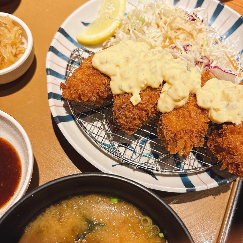 カキフライ定食（4個）(やよい軒 ユニゾ梅田店)