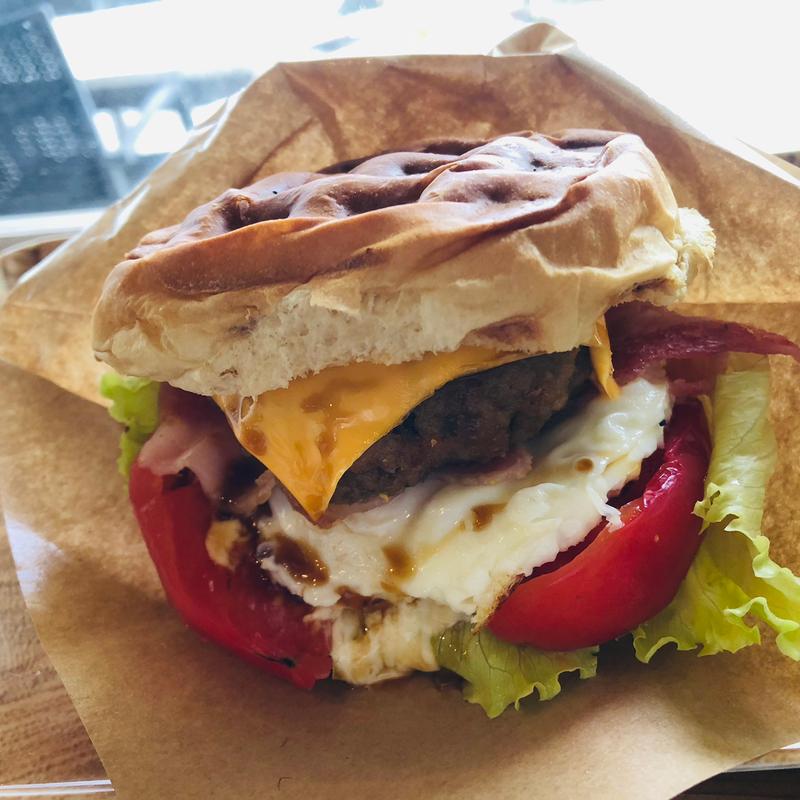 期間限定月見バーガー(平川マリーナマルシェ)