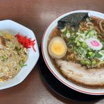 ラーメン半チャーハン(籠屋食堂)