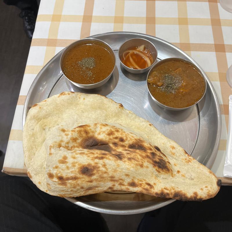  2種(インド食堂 バーワルチー)