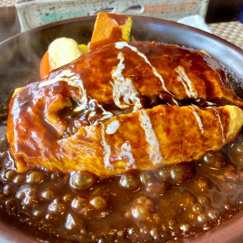 オムライスデミグラスソース(古民家ファンタジア)