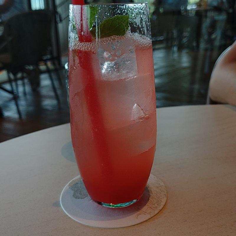 グァバソーダ(パノラマダイニング)