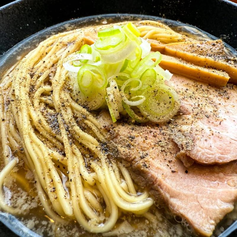 醤油ラーメン 大(ラーメン三刀流)