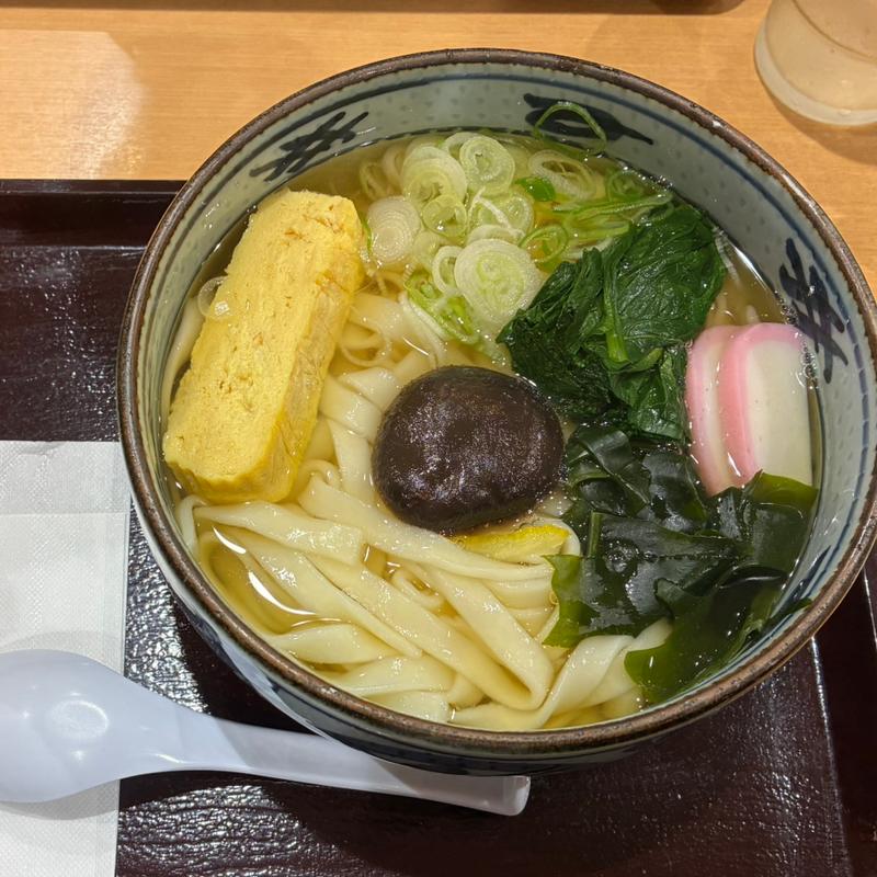 おかめ　大盛(吉田麺業 きしめんよしだ エスカ店)