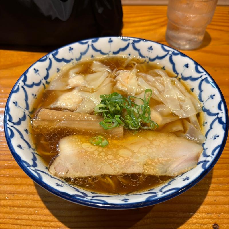 ワンタン麺醤油(拉麺 弁ten)