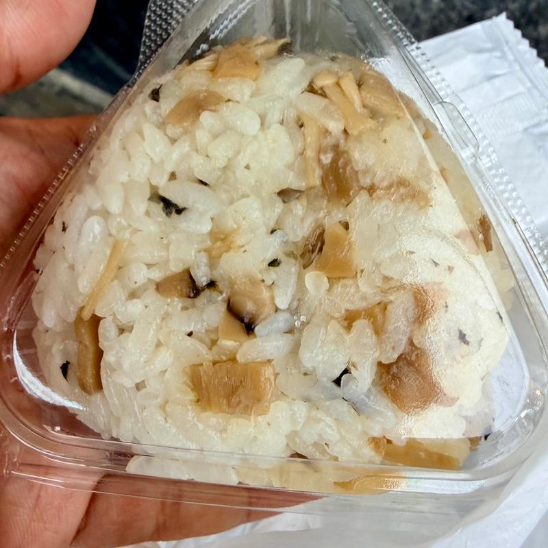 5種きのこおにぎり(羽釜炊きおにぎり満米 大宮店)