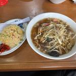 野菜ラーメン　半チャーハン