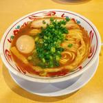俺流和歌山醤油豚骨ラーメン煮卵付