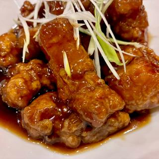 黒酢の酢豚(珉珉 桃山店 （みんみん）)