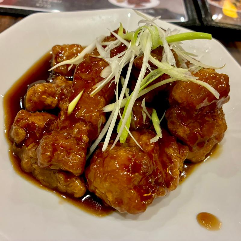 黒酢の酢豚(珉珉 桃山店 （みんみん）)