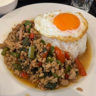 ガパオライス(はすの里 新御徒町本店)