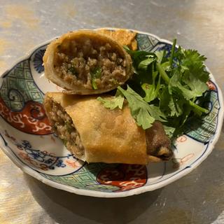 鶏そぼろとパクチー春巻き(サヨナラ天さん)