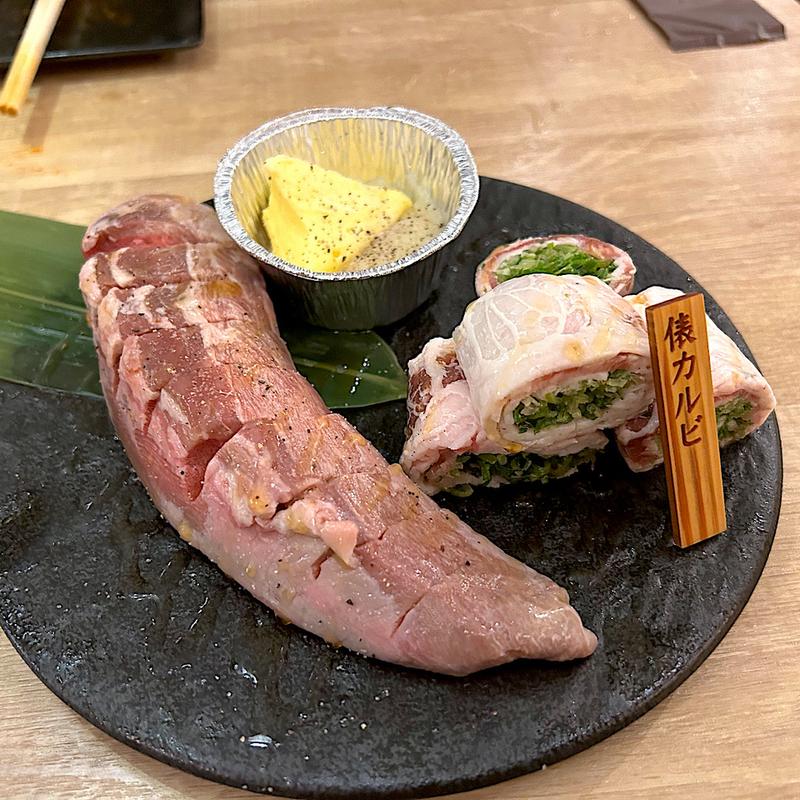 ガリバタIPPONタン＆俵カルビ(焼肉ホルモン下町の牛)