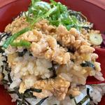 旨だしとりそぼろ丼