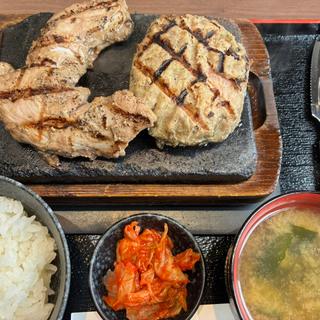ワイルドステーキ+ハンバーグ(感動の肉と米 静岡流通通店)