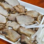 鴨の骨なしモモ肉の燻製(合鴨肉専門店 サムスンネ)