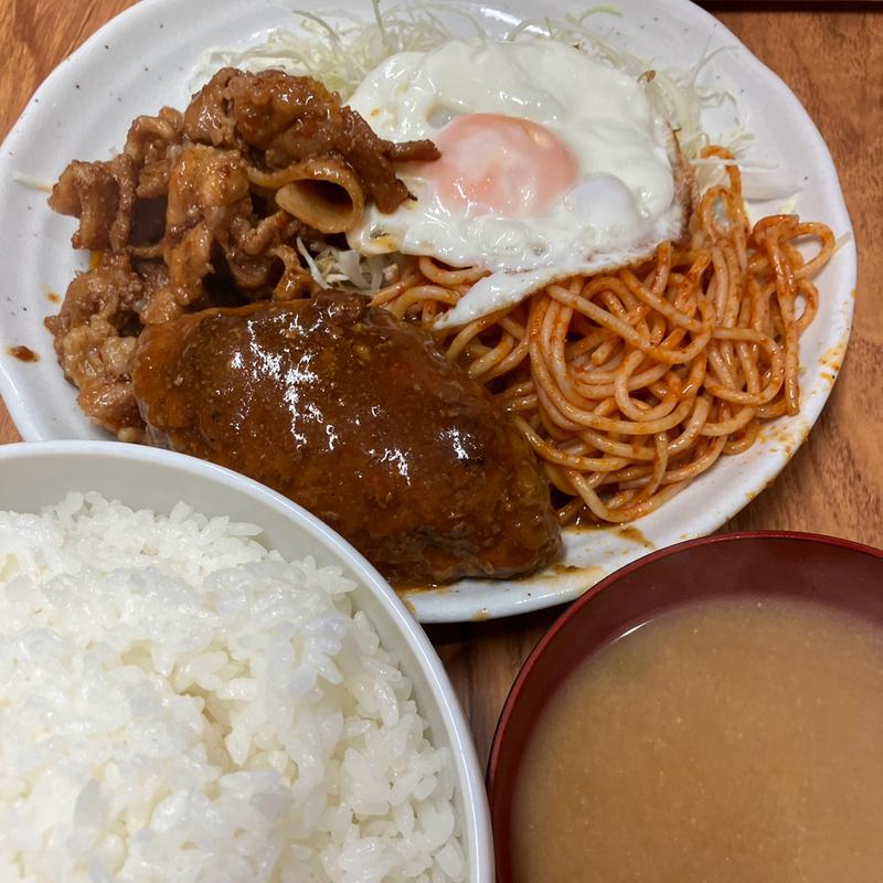 盛り合わせ ハンバーグ×生姜焼き(キッチンビバ)