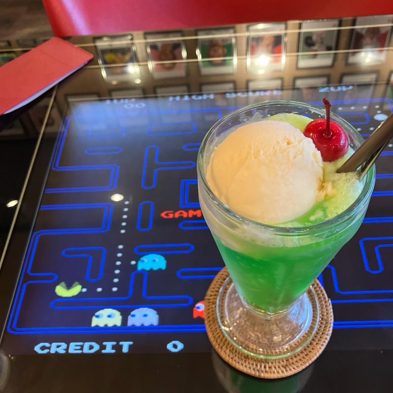 クリームソーダ (喫茶タイムマシン)