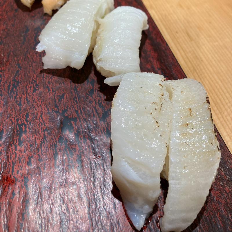 炙りえんがわとえんがわ(立ち寿司横丁 新宿西口)