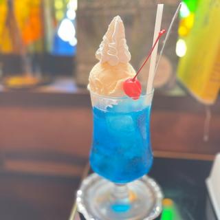 ブルーハワイクリームソーダ(喫茶ゆり )