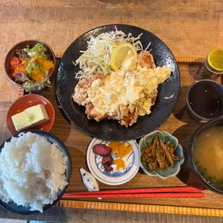 チキン南蛮定食(UROCO 定食とカフェ)