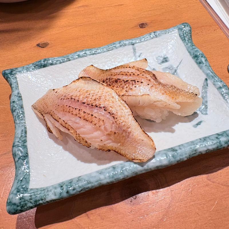 炙りノドグロ(すし酒場さしす KITTE大阪店)