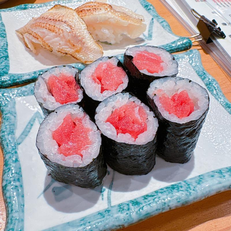 本マグロの鉄火巻(すし酒場さしす KITTE大阪店)