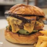 ベーコンチーズバーガー