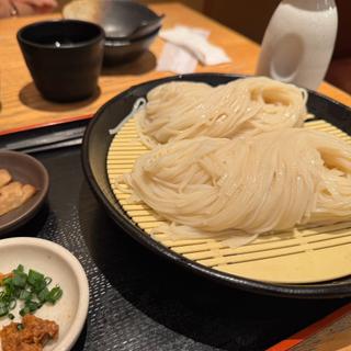 稲庭うどん(秋田比内地鶏生産責任者の店 本家あべや KITTE GRANCHE店 )