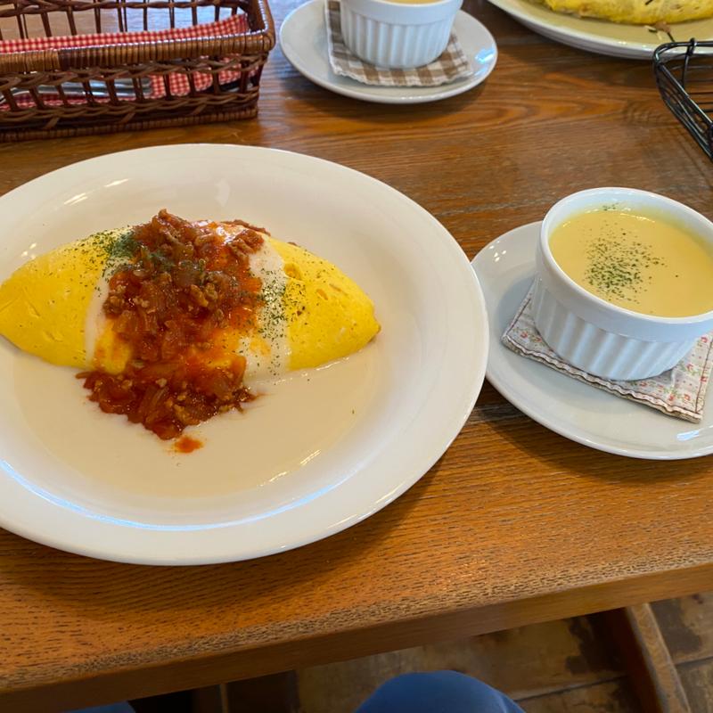 ラザニア風オムライスS(サラダorコーンスープ、ドリンクセット)(みるくカフェ )