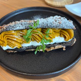 パンプキンエクレア(N'ma cafe)