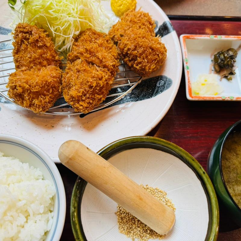 ヒレカツ定食(3枚)(かつ波奈 花見川店 )