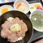 牛タン丼定食(あみ焼ハウスせせらぎ )