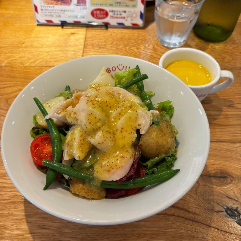 ブイヨンのサラダランチ(フランス大衆食堂 ブイヨン本郷３)