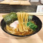 内勝黒ラーメン
