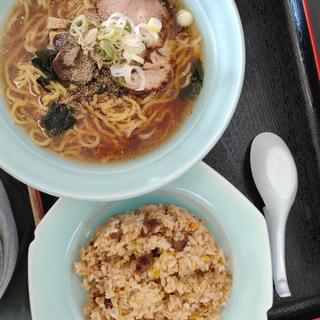 らーめんチャーハンセット (醤油)