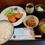 銀鮭照焼定食