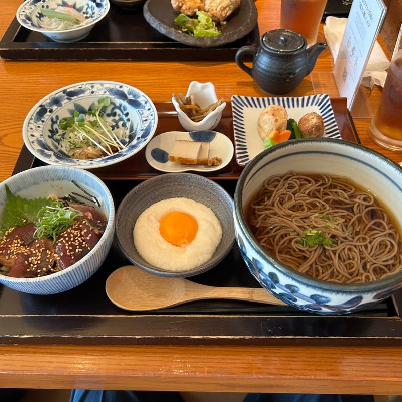 十種薬味そばと選べる小丼セット、月見とろろトッピング(響 カレッタ汐留店  （ひびき）)