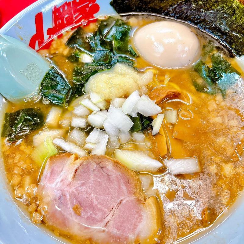 プレミアム醤油豚骨 味玉(ラーメン山岡家 厚木店)