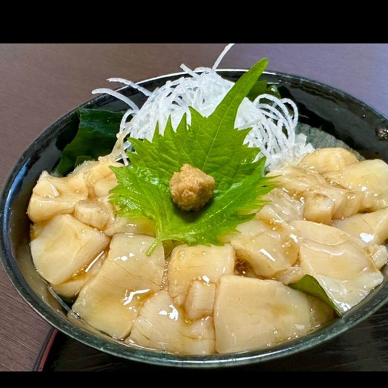 帆立の漬け丼(海鮮食堂 よってけまるとみ(海鮮丼))