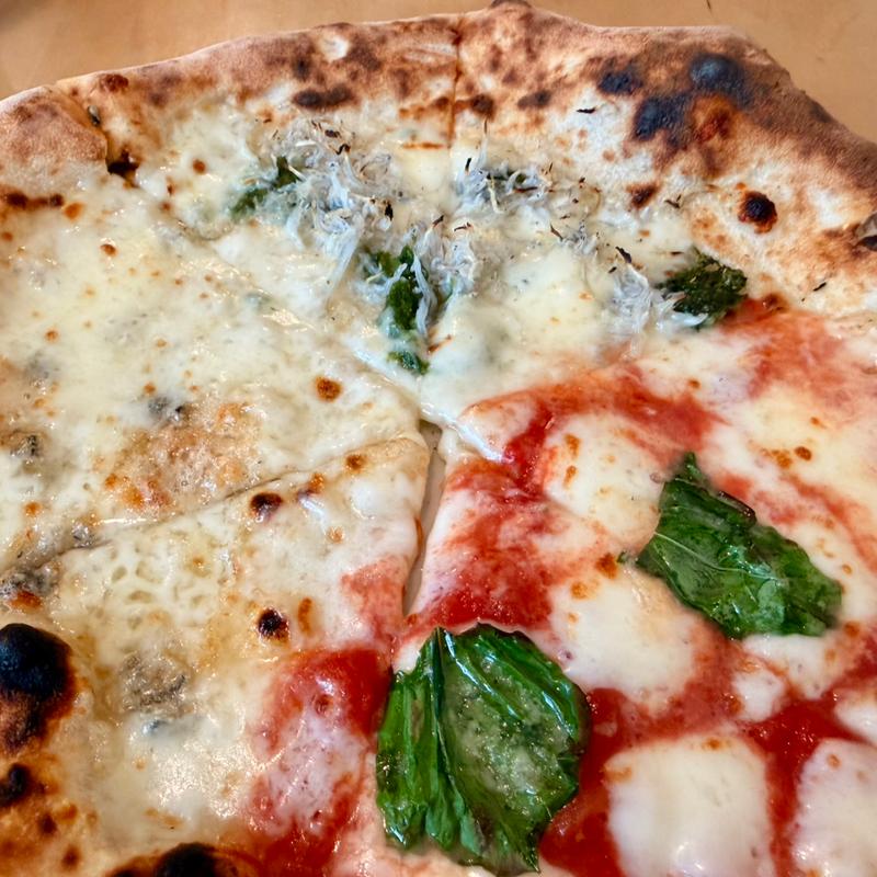 ペルケノ人気3種類のピッツァ(ペルケノ)