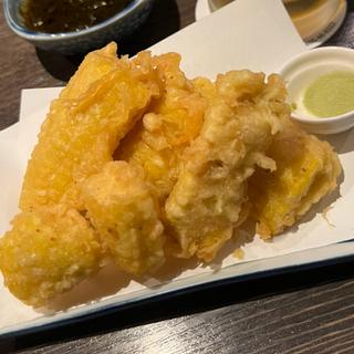 とうもろこしの天ぷら(旬鮮酒肴 あら磯)