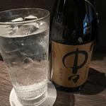お通し　中々　麦焼酎水割り