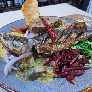 本日のティンティンプレート(TinTin SriLankan Curry)