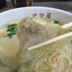 王様の塩ワンタン麺