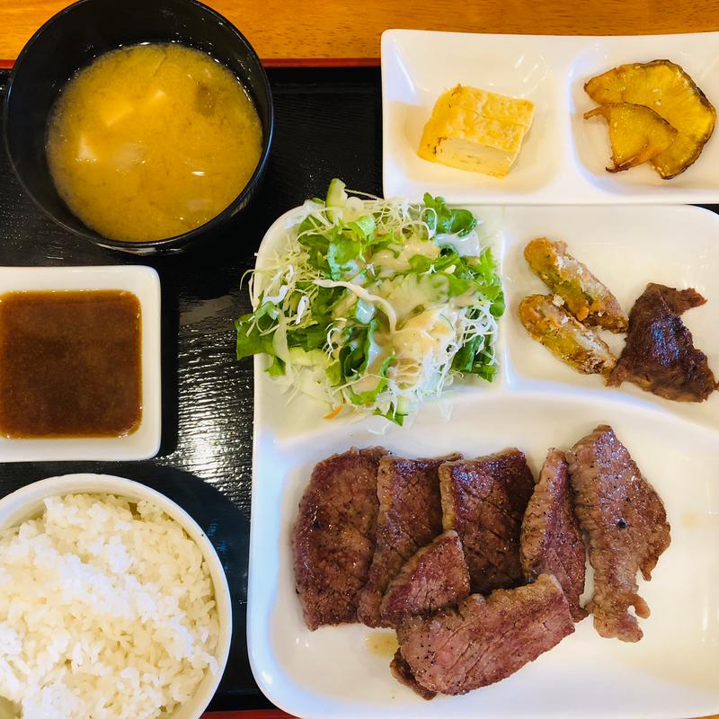 赤身ステーキ定食(ファーマーズレストランSooあぐりーず)