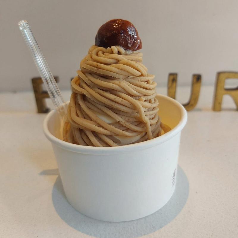 和栗モンブランソフト(CAFÉ DE FLEUR カフェ・ドゥ・フルール)