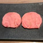 上質な黒牛タン