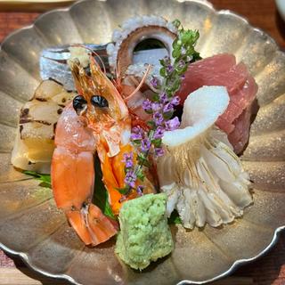 刺身盛り合わせ(食ベル笑ウ 松本家)